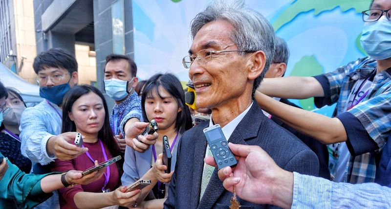 環境部正式掛牌 首任部長薛富盛：全球共同面對嚴峻氣候挑戰