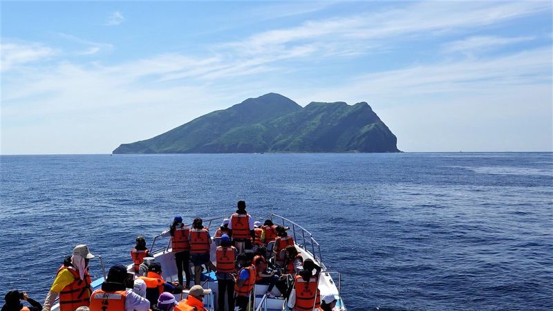 堅持總量管制 躲過爆量遊客的生態觀光之島