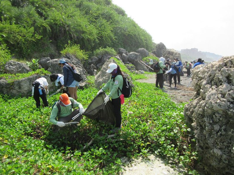 壽山公園加強海岸清理工作