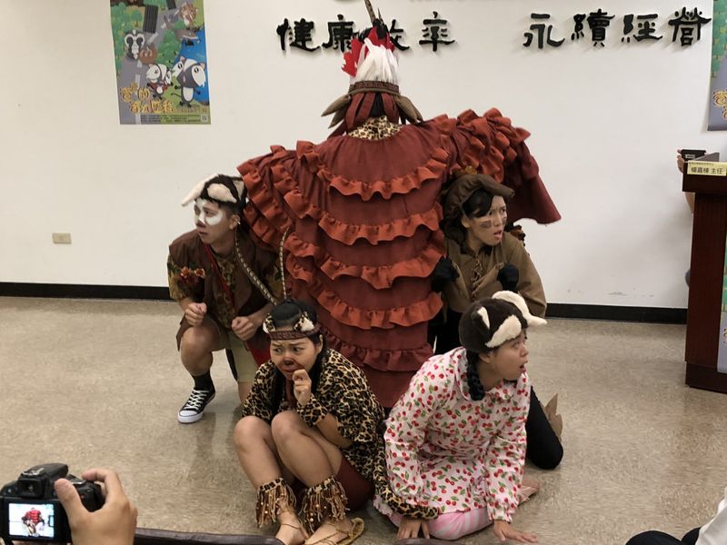 石虎出沒行車請小心 舞台劇呼籲珍惜野生動物