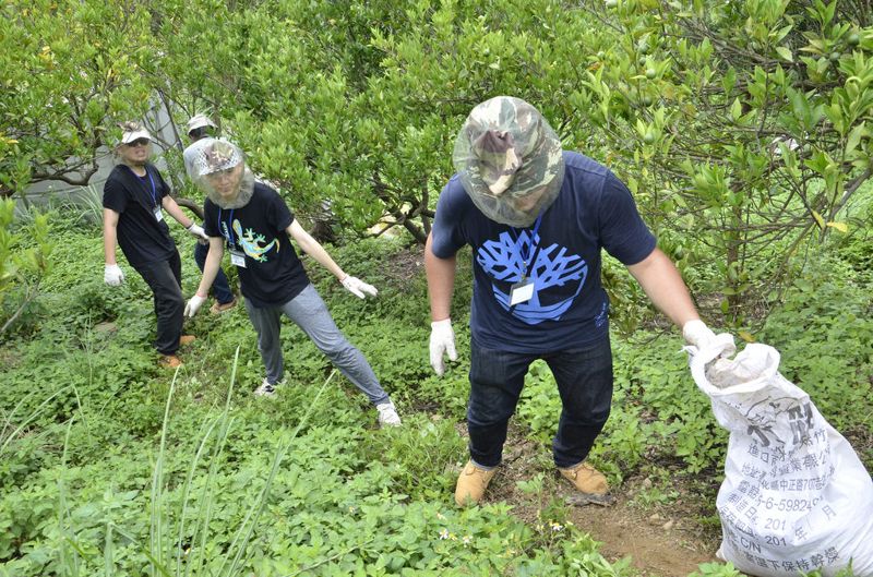 「手」護鹿寮坑 Timberland 志工協助推廣友善農耕