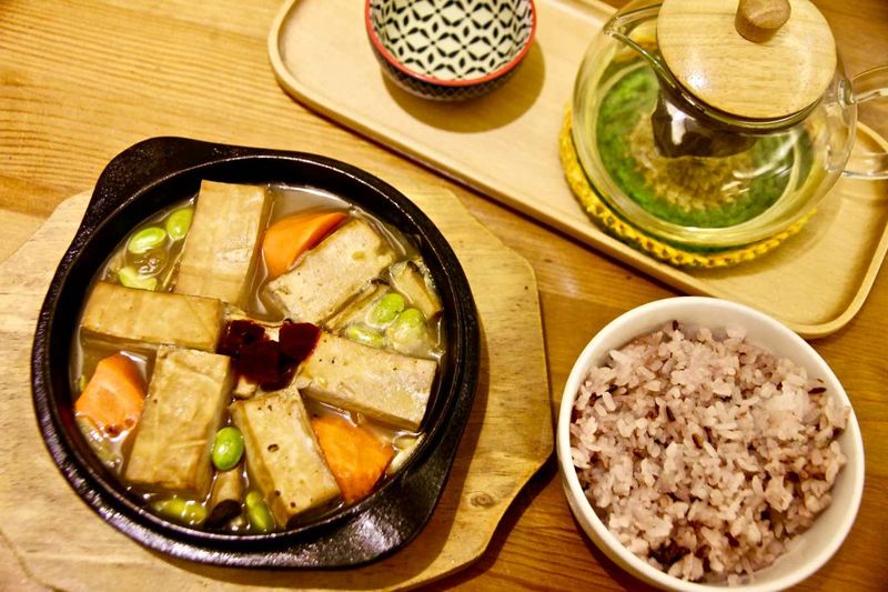 8成食材有機友善，綠色餐廳呷米苦撐六年，反虧為盈逆轉勝