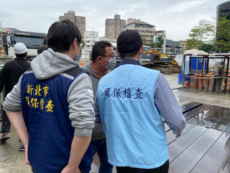 工地廢土偷倒五股垃圾山 新北環境稽查重案組破獲不法