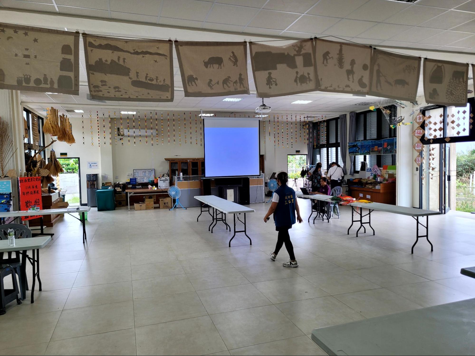 座談會中午12點半已沒有人。攝影：陽雨山