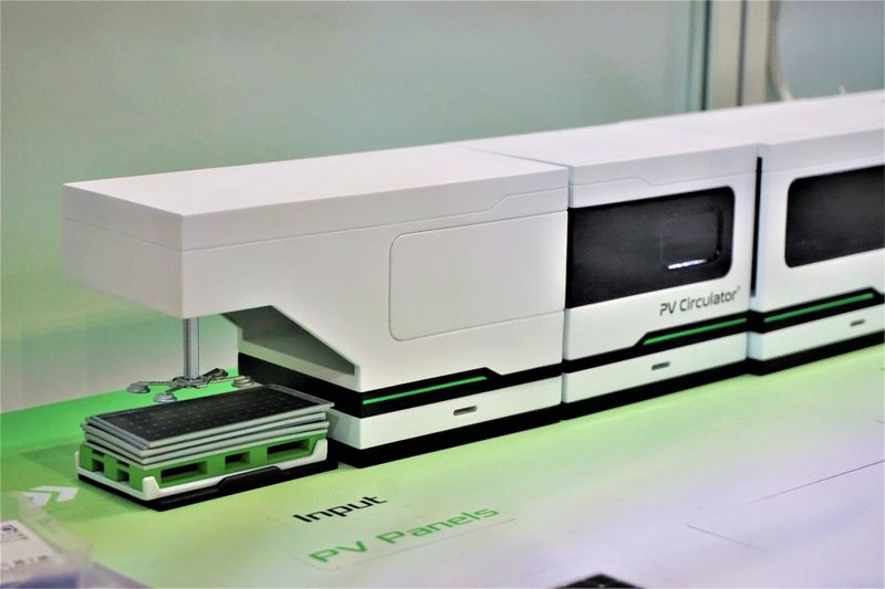 十年後迎光電板退役潮 本土團隊推智慧技術100%完全回收