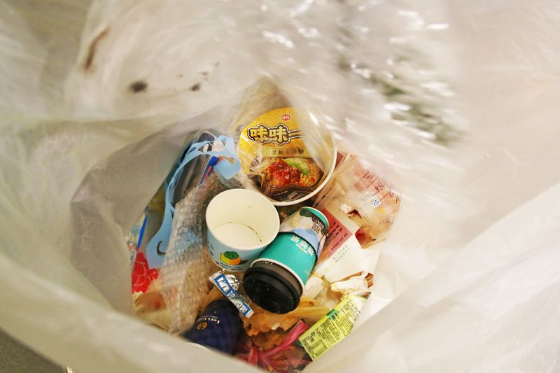 疫食之間（下）：容易忽略的回收誤區 環署促紙餐具再利用 源頭減量再等等