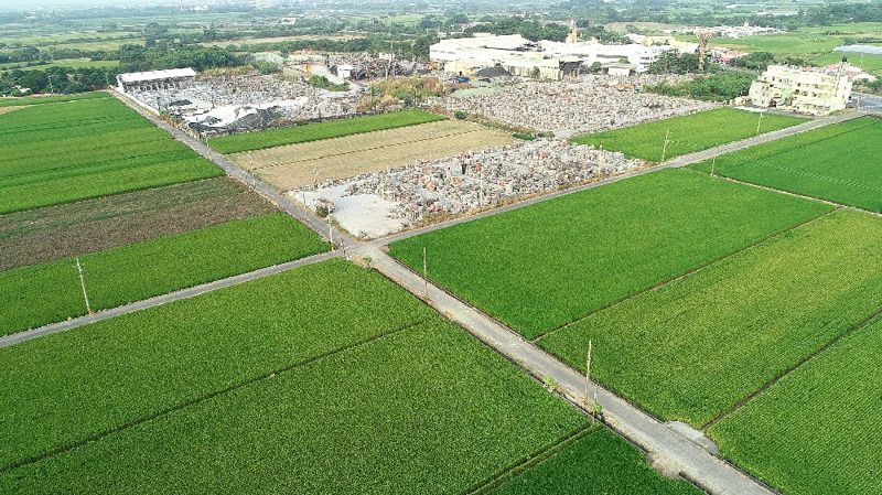 地方政府沒有預算和專責人力來處理違章工廠？