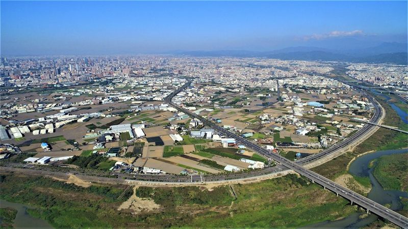 大里夏田園區收納違章工廠 中市府降廢棄物處理門檻過環評