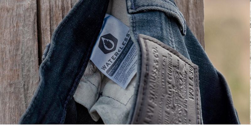 改良牛仔褲耗水製程 LEVI’S推出品牌百年來最嚴格「極致環境友善系列」
