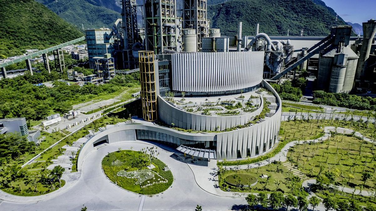 DAKA再生資源利用中心正式啟用 台泥如何轉廢為能？