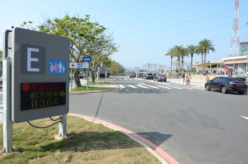 難產！ 國道服務區停車場光電八度流標 業者道原因