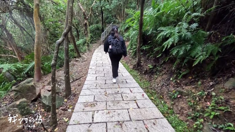 當翠山步道鋪上水泥？來看郊山步道水泥化為何起爭議