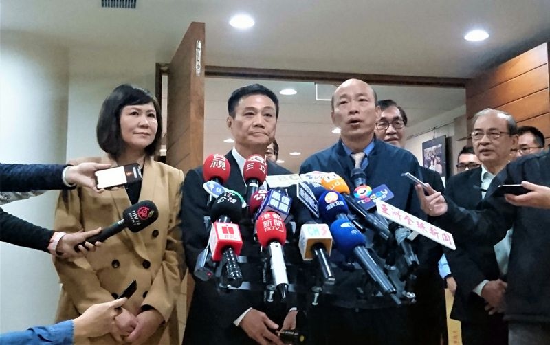 韓國瑜首赴高市議會備詢 民團籲：快出重拳救空污
