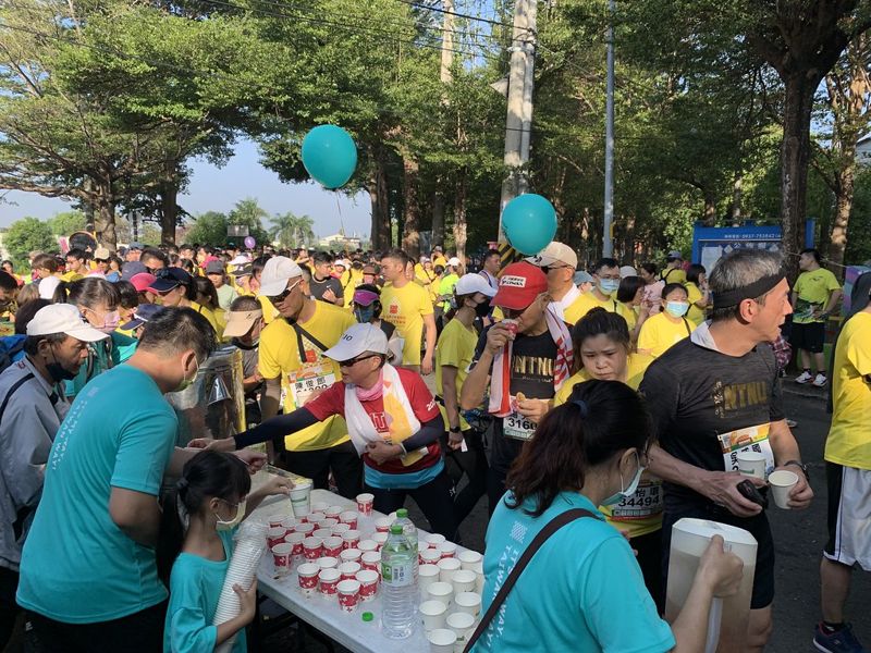 路跑界環境意識調查 八成五跑友願持續參加永續賽事
