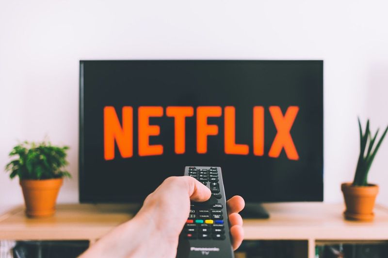 Netflix宣布2022年淨零排放 原創影集碳足跡占比最高