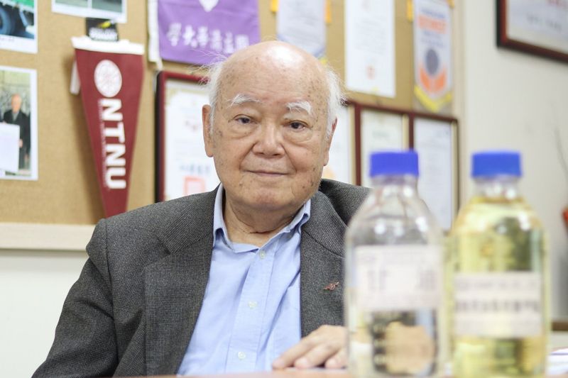 礦工之子公費求學 回收全台廢食用油打造綠金產業