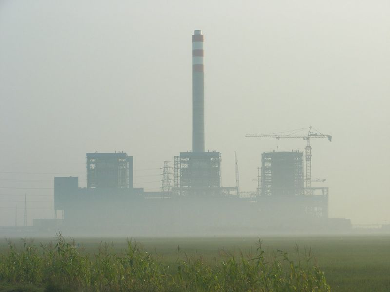 分手太難？ 印尼稱2055年完全淘汰煤電 同時仍建百座新電廠