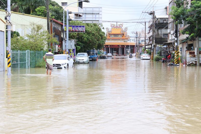 0728豪雨事件持續一週 累積雨量逼近莫拉克颱風