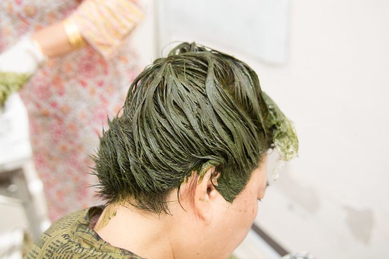 染髮以外的選擇 重拾印度古法 「草本增色」髮品還給頭髮天然的顏色
