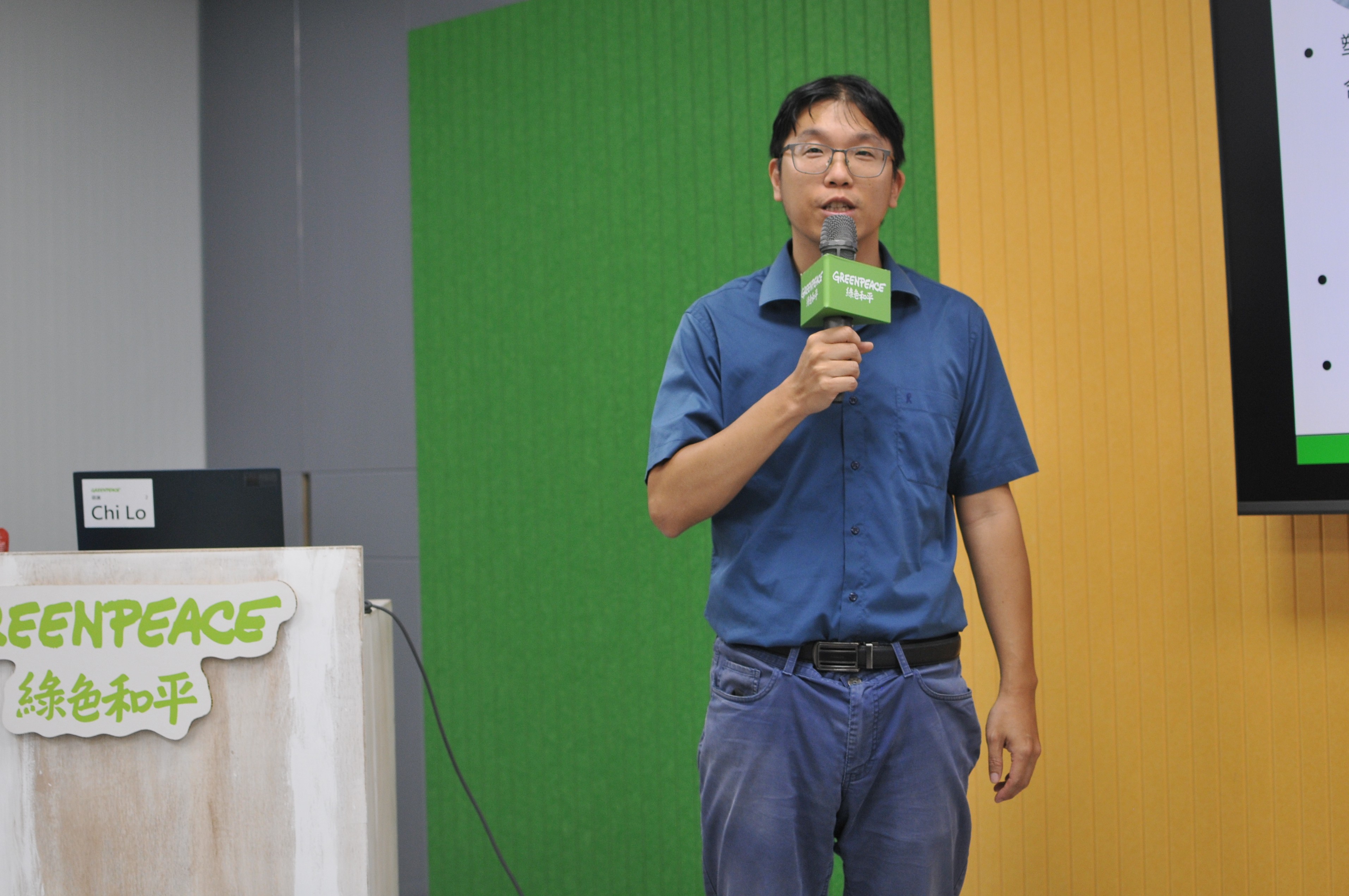 台北醫學大學食品安全學系副教授蕭伊倫指出，先進國家已經朝著「正面表列」的制度前進。攝影：潘柏林