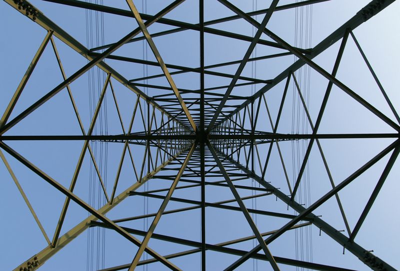 開放電業自由化 管制機關應掌握九項任務
