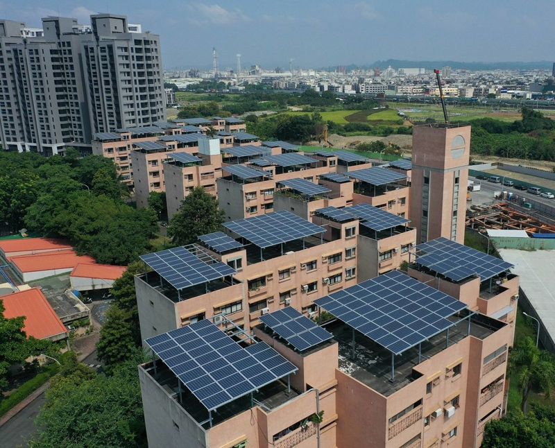行政延宕到何時？ 讓屋頂光電設置義務在4月真正施行