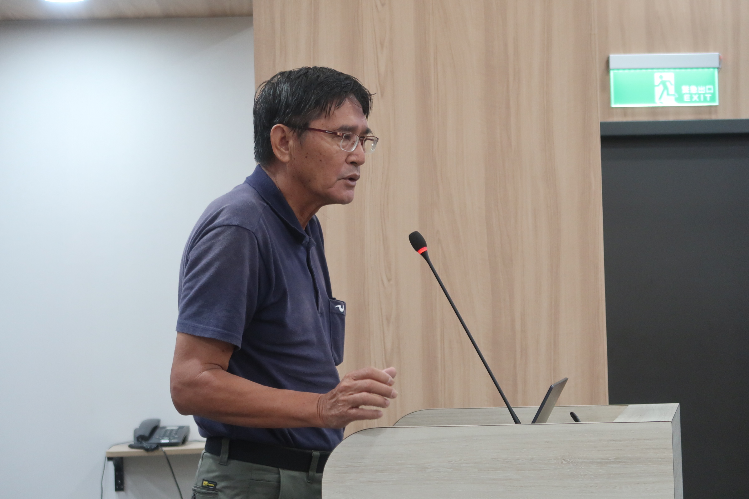 都蘭部落頭目徐寬平希望地方經濟提升,但也認為開發商應多與部落溝通。攝影:林昱妍
